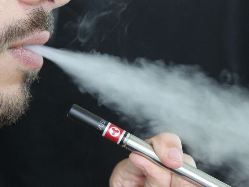 E cigarette laws to change THIS WEEK Here s how NI vapers will